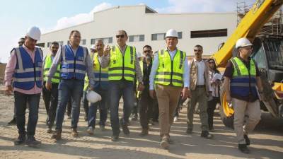 الانتهاء قبل نهاية العام.. وزير قطاع الأعمال يتفقد المرحلة الثانية من مشروع تطوير الغزل  بالمحلة