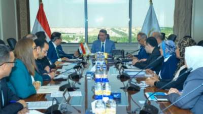 وزير التموين يوجّه بدراسة إنشاء المركز اللوجستي العالمي للحبوب بشرق بورسعيد