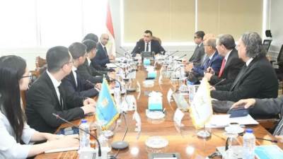 وزير الإسكان يبحث مع وفد «جيانجسو فينجاي» الصينية التعاون في مجال تحلية مياه البحر وتوطين صناعتها