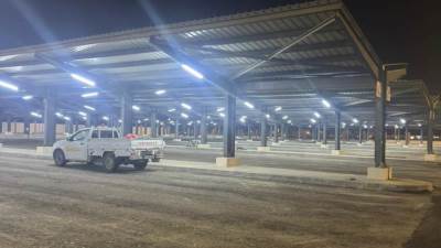 إطلاق التيار الكهربائي بمشروع امتداد الموقف بمدينة العاشر  استعدادًا للتشغيل التجريبي 