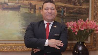 الدكتور جلال الشيخ يفوز بعضوية مجلس إدارة اتحاد كرة القدم للساق الواحدة 