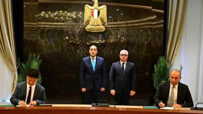 بإجمالي استثمارات تبلغ مليار دولار.. توقيع عقد إنشاء مجمع ضخم للصناعات الكيميائية الفوسفاتية في «سخنة 360»