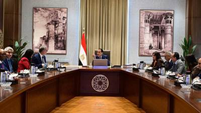 مدبولي يستعرض مع «أنجلوجولد أشانتي» خطط زيادة إنتاج منجم السكري