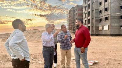 «مراد» يقود جولة موسعة لمتابعة المشروعات السكنية والخدمية بالعبور الجديدة 