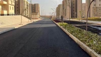 «الشربيني» يوجه بالانتهاء من مشروعات الطرق بوحدات «سكن لكل المصريين»بحدائق أكتوبر و15 مايو  