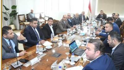 «الشربيني» يوجه بتسريع تنفيذ مشروعات مارينا والعلمين الجديدة والالتزام بالبرامج الزمنية