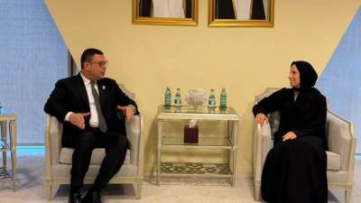 وزير الإسكان يبحث مع وزيرة التنمية الاجتماعية القطرية تعزيز التعاون وتوفير السكن الملائم