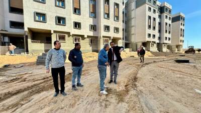 رئيس جهاز العبور الجديدة يشدد على تسريع وتيرة التنفيذ وضبط المخالفات بمشروعات الإسكان