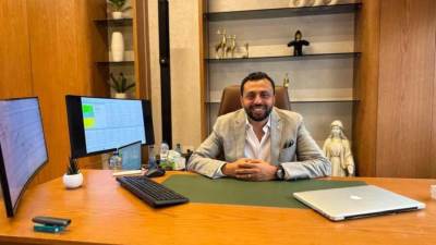 خبير إقتصادي: توقعات بارتفاع سعر جرام الذهب إلى 7000 جنيه قريبًا