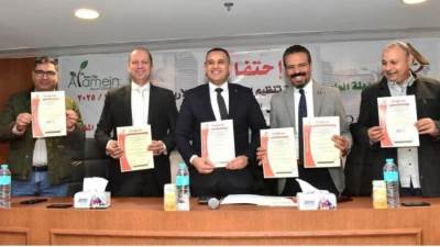 وزير الإسكان يشيد بحصول جهاز مدينة العلمين الجديدة على شهادة الأيزو الدولية