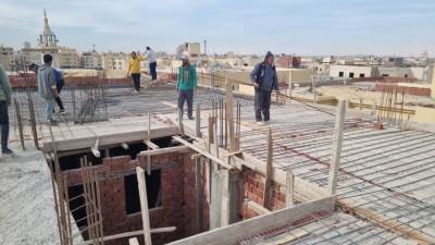 بالصور .. حملة مكبرة لإزالة مخالفات البناء بمدينة الشروق