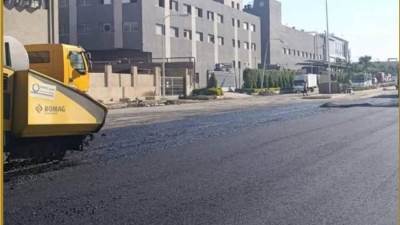 تنفيذ وتطوير الطرق والمداخل بمدن الفيوم الجديدة والعبور وحدائق العاشر