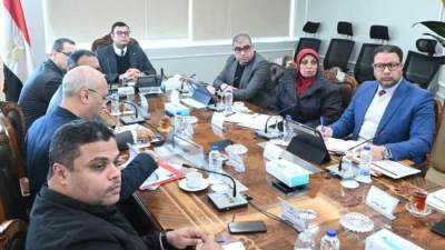 وزير الإسكان يستعرض التصور المبدئي لمشروع سكني جديد للإسكان المتوسط