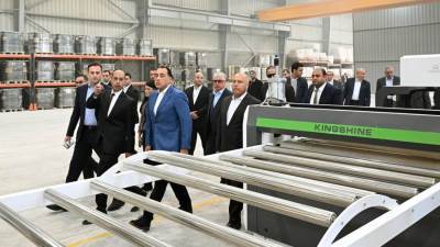 أول مصنع من نوعه في مصر.. افتتاح مصنع «كامستون» لإنتاج أرضيات SPC بالسخنة