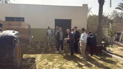 حملة مكبرة بالعبور الجديدة تزيل تعديات على 24 فدانًا وتغلق مصنعًا مخالفًا