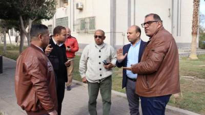 مساعد نائب المجتمعات العمرانية يتفقد عددًا من المشروعات والخدمات بالشيخ زايد