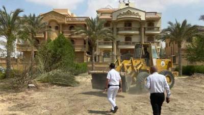 30 قرار إزالة لمخالفات بناء بالساحل الشمالي الغربي 