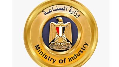 «الصناعة» تتوعد مروجي الشائعات وتؤكد: لا تصريحات للوزير خارج البيانات الرسمية