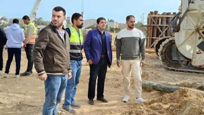 جولة موسعة لرئيس «القرى السياحية» بمارينا 7 والمنطقة 24.. متابعة الممشى الشاطئي وأعمال البوغاز