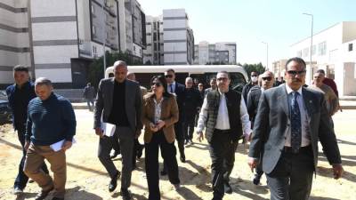 خلال جولتها بالشروق.. وزيرة الإسكان تتفقد مشروع "سكن مصر" وتوجه بالمتابعة المستمرة لضمان جودة التنفيذ