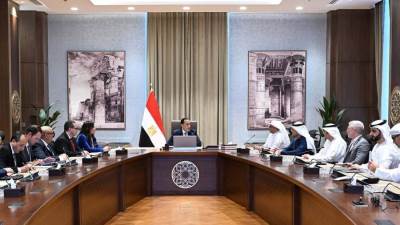 «مدبولى» يتابع مُستجدات تنفيذ مشروع "رأس الحكمة" بالساحل الشمالي