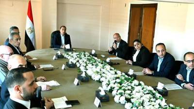 العمل عن بُعد وخفض استهلاك الوقود ..قرارات حكومية جديدة لترشيد الطاقة