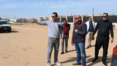 جهاز مدينة العاشر يسرّع تجهيز سوق «اللوتس» تمهيدًا لنقل الباعة الجائلين