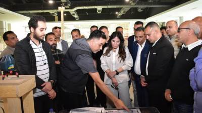 وزيرة الإسكان تختتم جولتها بالعلمين الجديدة بتفقد الحي اللاتيني ومركز المؤتمرات