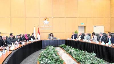 وزيرة الإسكان تتابع مع «HDP» خطط التسويق وتعزيز مبيعات «ويست فيو» بالشيخ زايد