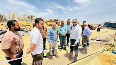 رئيس الجهاز يتفقد مشروعات الإسكان والمرافق بالعبور الجديدة ويؤكد الالتزام بالجداول الزمنية