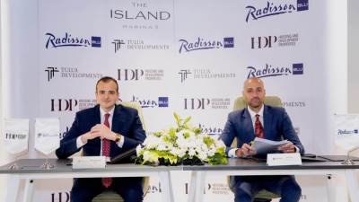 شراكة بين «التعمير والإسكان »و«طلوع» و«Radisson Blu» لتطوير فندق فاخر بمنطقة «لسان الوزراء» بمارينا 5