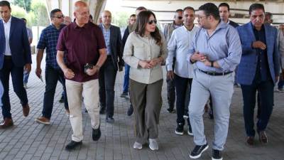 وزيرة الإسكان تتابع أعمال ربط خطوط الصرف الرئيسية بالقاهرة الجديدة المتجهة إلى محطة الجبل الأصفر