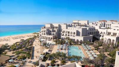 «مدن القابضة» و«ناموس للفنادق والمنتجعات» تطلقان مشروع "ناموس رأس الحكمة" على الساحل الشمالي في مصر