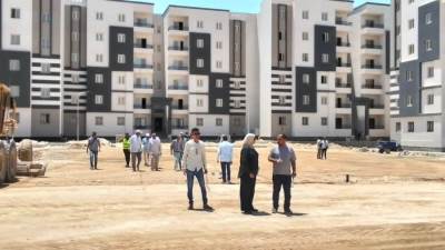 «المنشاوى» تتابع تنفيذ مشروعات المنيا الجديدة.. وتوجه بتذليل المعوقات وتسريع معدلات الإنجاز