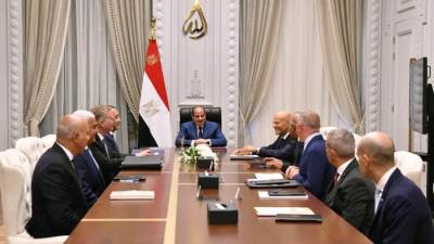 «إيني» الإيطالية تعتزم حفر 230 بئرًا في مصر خلال المرحلة المقبلة