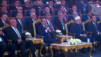 السيسي يوجه بمراجعة التزام المطورين العقاريين بعقود تسليم الوحدات