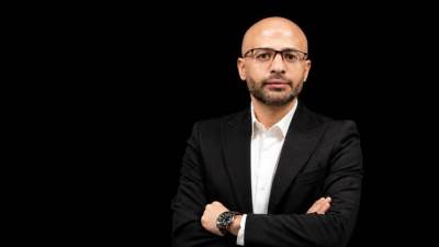«مرصد الذهب»: بيع «الذهب بالذهب» ليس ربًا و استبدال القديم بالجديد ودفع المصنعية جائز للبائع والمشتري