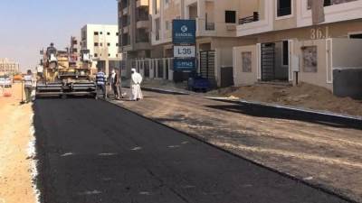 وزيرة الإسكان تتابع معدلات تنفيذ الطرق والمرافق  بمناطق «بيت الوطن» بـ 4 مدن جديدة