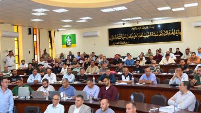 44.3 مليون جنيه حصيلة بيع 21 محلًا تجاريًا وصيدلية بالمزاد العلني بمدينة العاشر