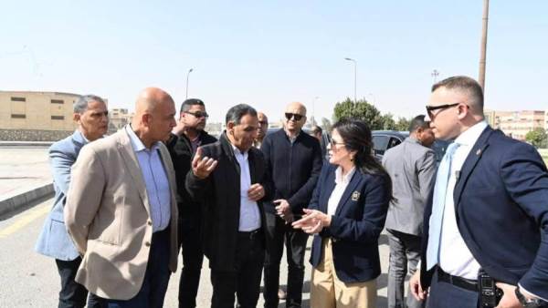 وزيرة الإسكان تتفقد المحطة الوسيطة للمخلفات بالمنطقة الصناعية الأولى بالعبور وتوجه بالتنسيق مع المصانع المحيطة