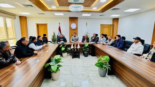 رئيس جهاز العبور الجديدة يلتقي سكان الإسكان الاجتماعي بمنطقة 2600 فدان لبحث تطوير الخدمات والمرافق