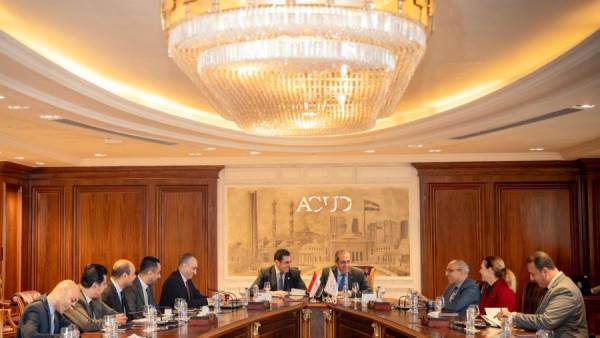 «جوهر» و«عباس» يبحثان تعزيز التعاون لدعم تطوير المنظومة الرياضية 