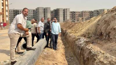 رئيس جهاز العبور الجديدة يتفقد أعمال رفع كفاءة الطرق بمناطق الـ2600 فدان وسكن مصر