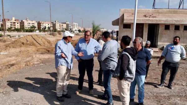 رئيس جهاز الشروق يتفقد أعمال تطوير محطة أتوبيس النقل العام بشمال إسكان المستقبل